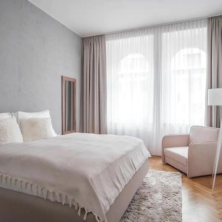 Helen Homestay Prague Palmovka Luaran gambar
